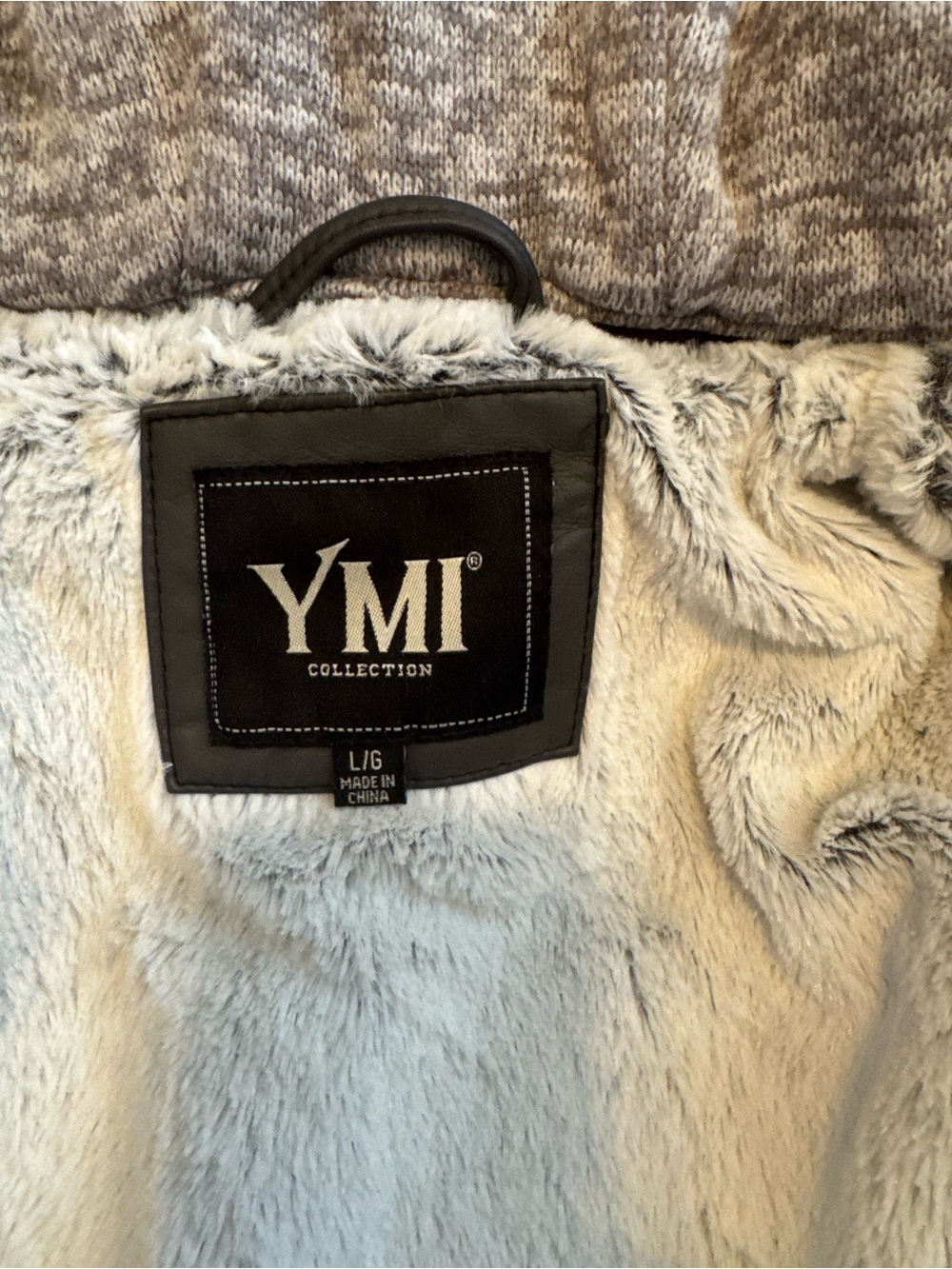 YMI Women’s Removable Faux Layered Multi Pocket Jacket Charcoal Fuzzy Hood Large - Picture 11 of 14
